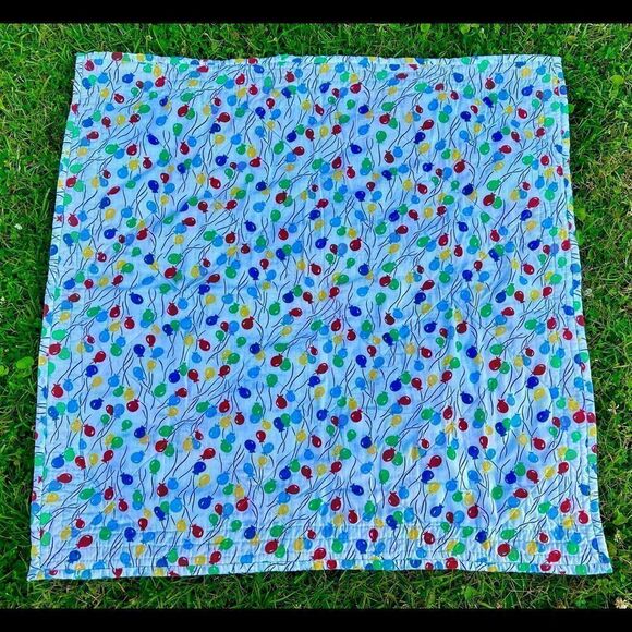 Vintage Homemade Baby Quilt Blanket Balloons Patchwork Red Blue Cotton Blanket - Picture 7 of 8